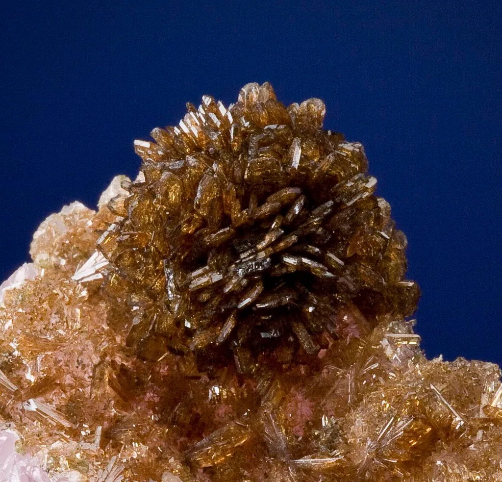 Eosphorite on Rose Quartz - image 4