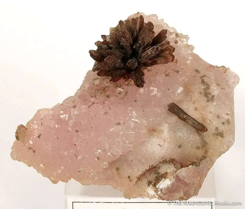 Eosphorite on Rose Quartz With Zanazziite image