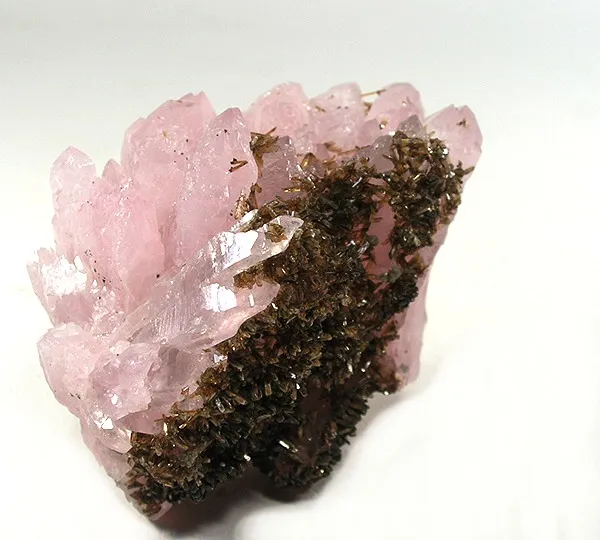 Eosphorite, Quartz (Var: Rose Quartz) image