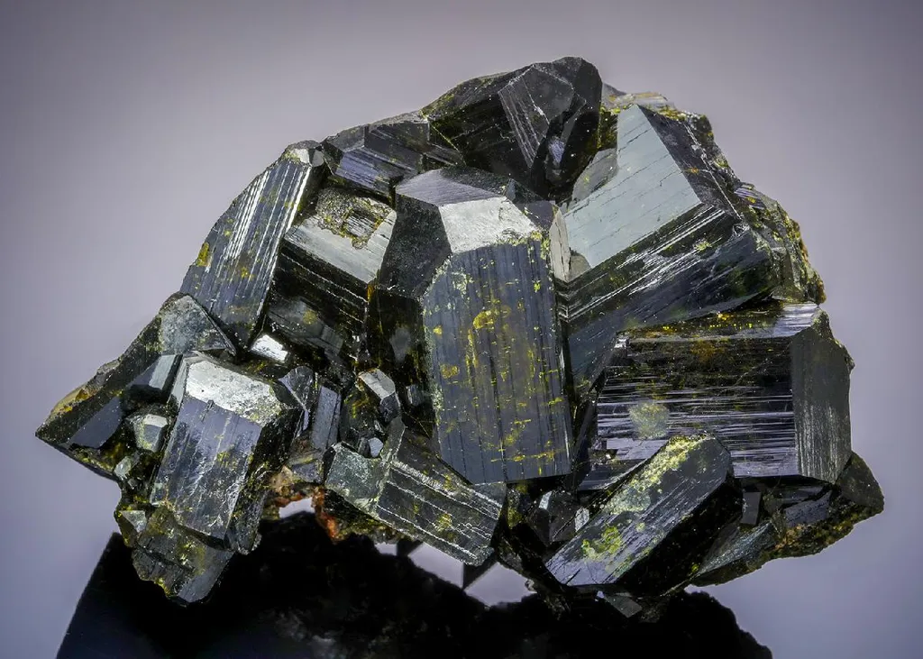Epidote image