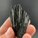 Epidote - image 1