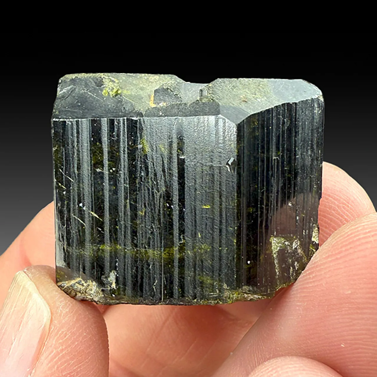 Epidote (1743) - image 1