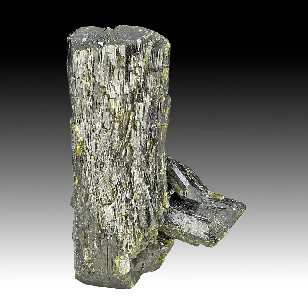 Epidote image