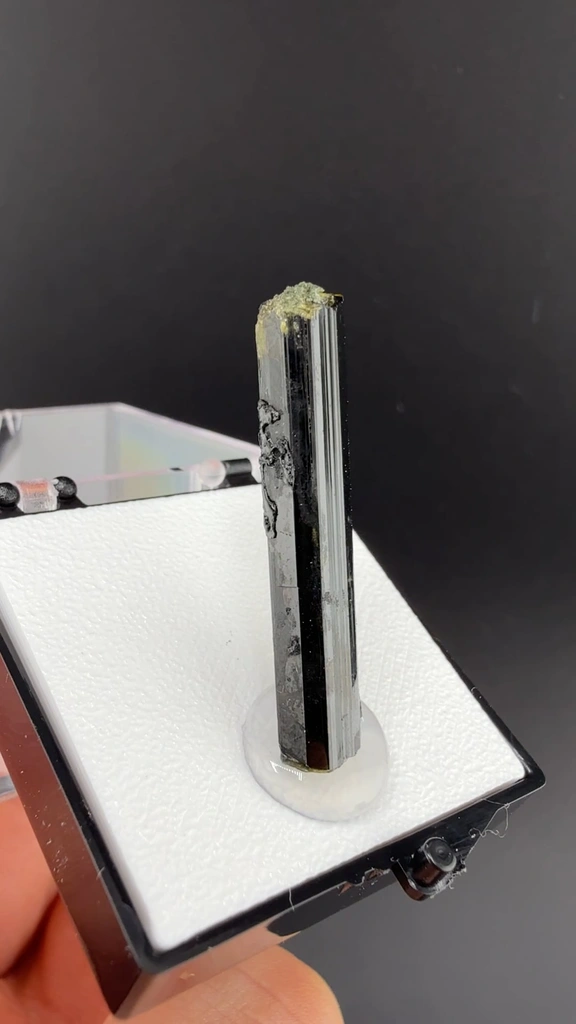Epidote - image 2