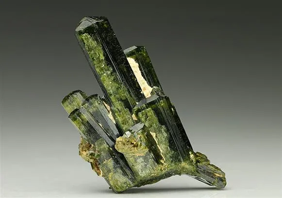 Epidote - image 1