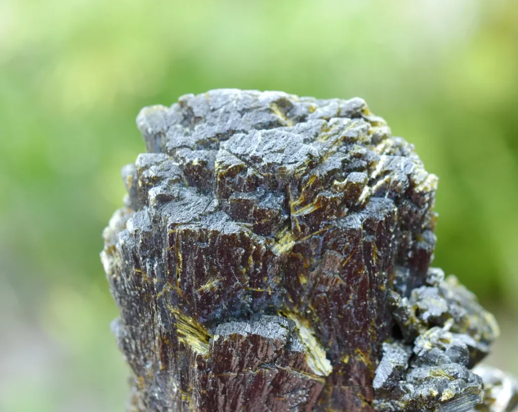Epidote 384 grams - Bafoulabé Circle, Kayes Region, Mali - image 5