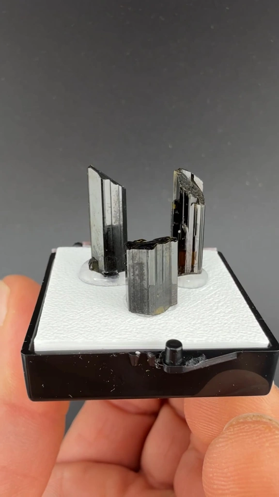 Epidote - image 1