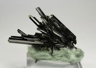 Epidote - image 2
