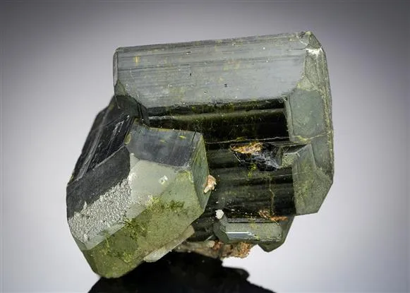Epidote image