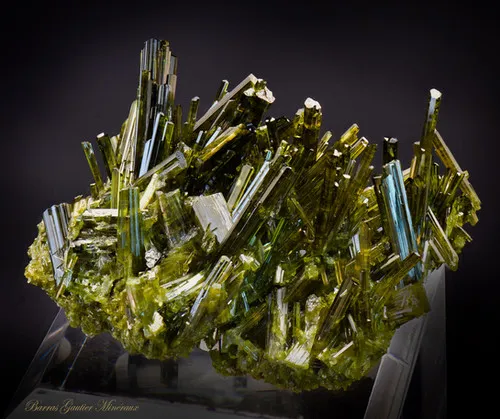 Epidote image