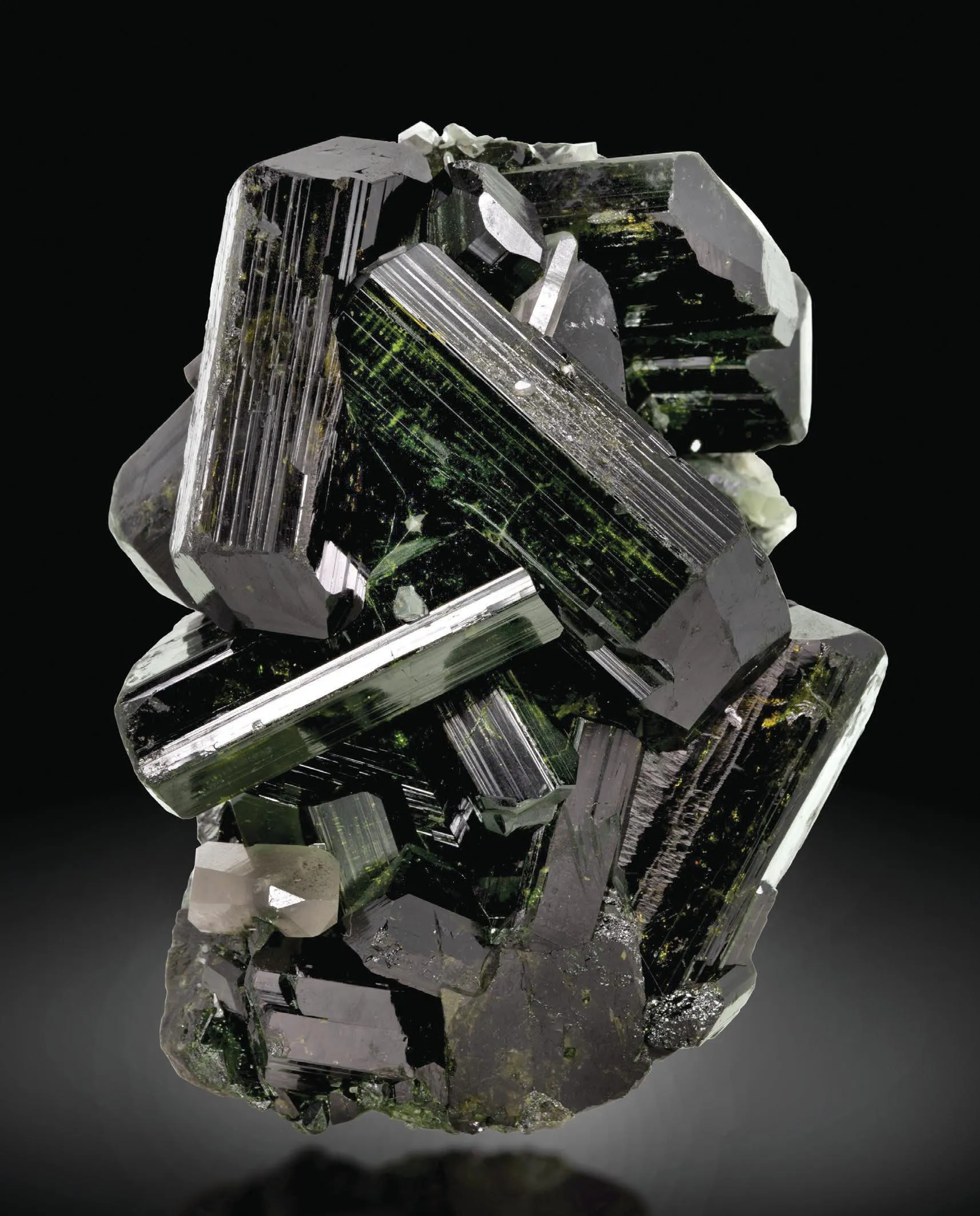 Epidote - image 1