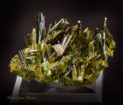 Epidote - image 2