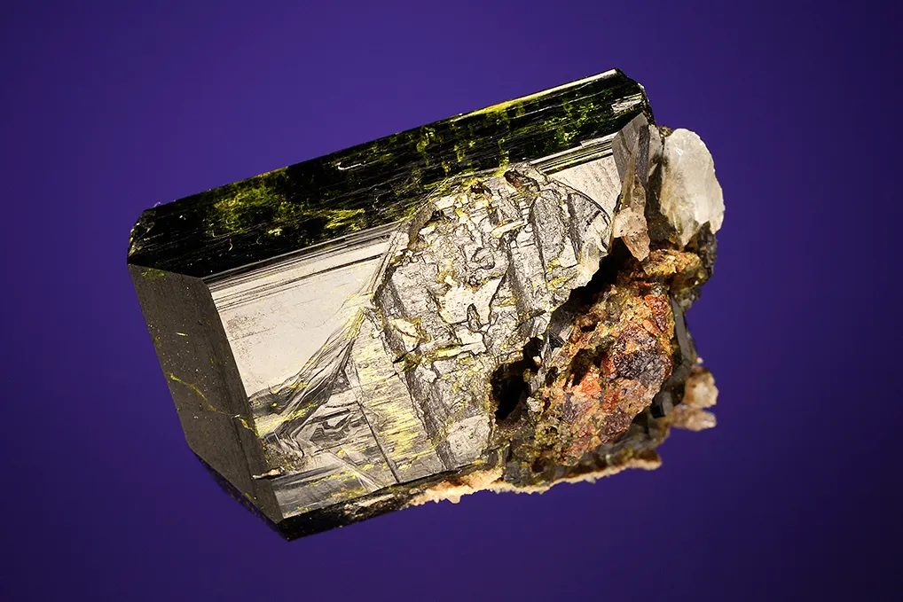 Epidote - image 2