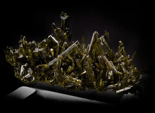 Epidote image