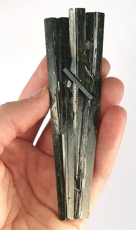 Epidote image