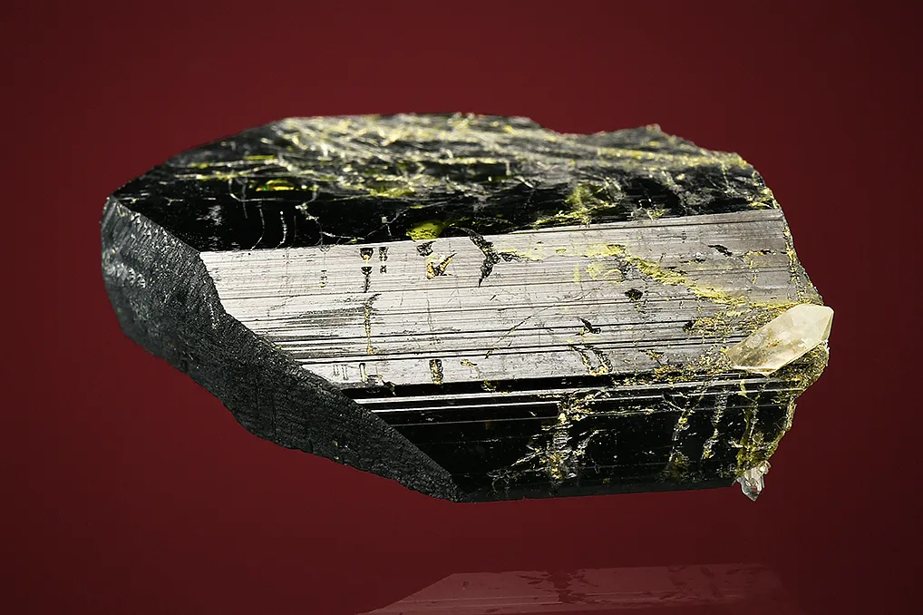 Epidote - image 3