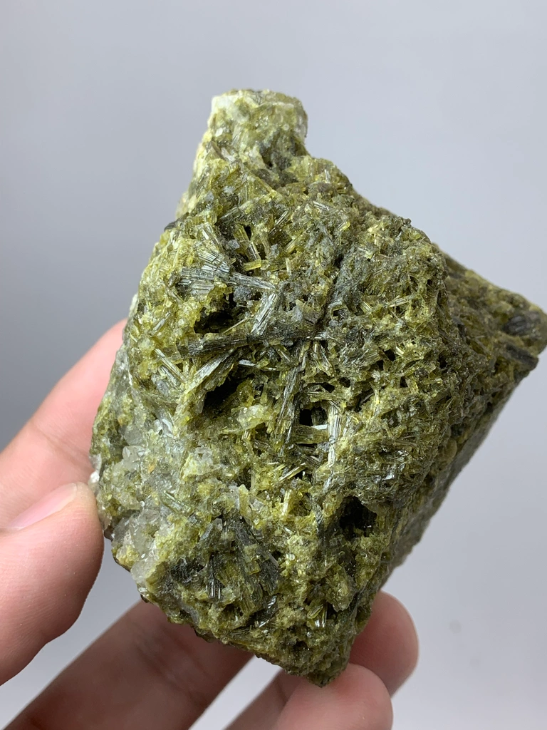 Epidote - image 6