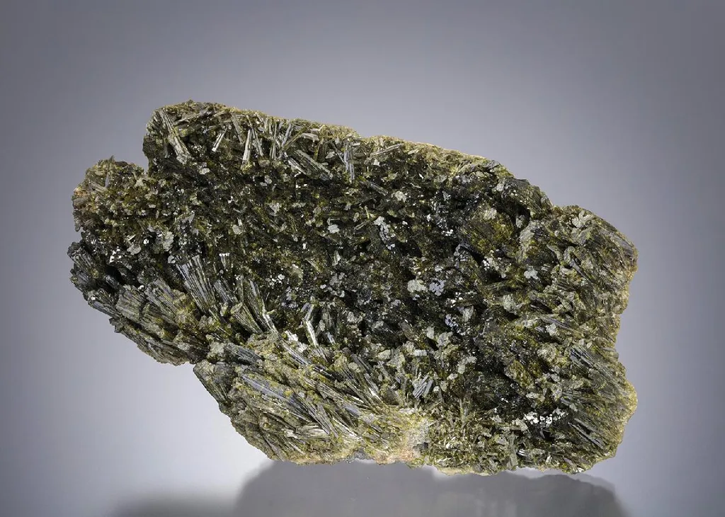 Epidote image