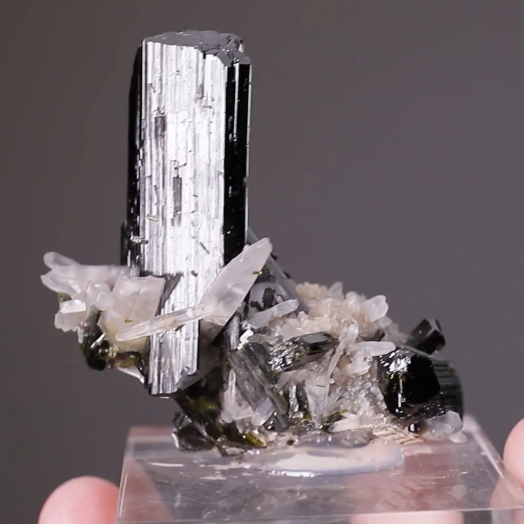 Epidote - image 2
