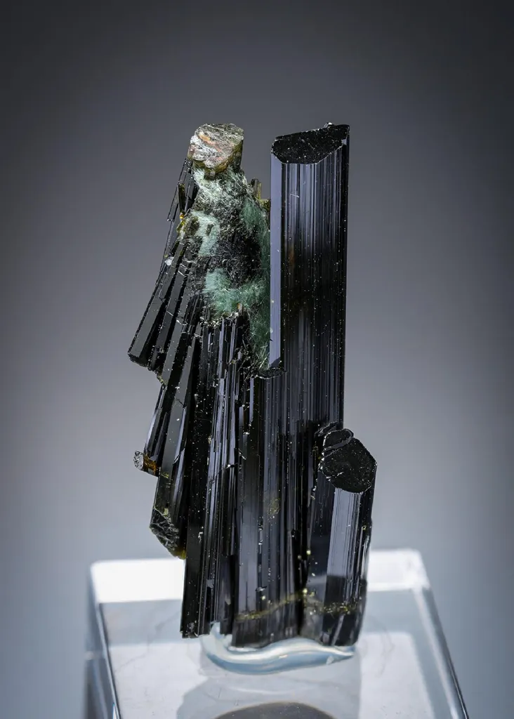 Epidote image