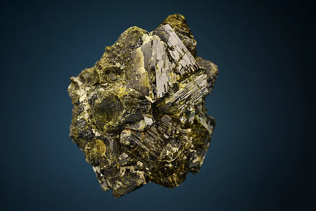 Epidote - image 2