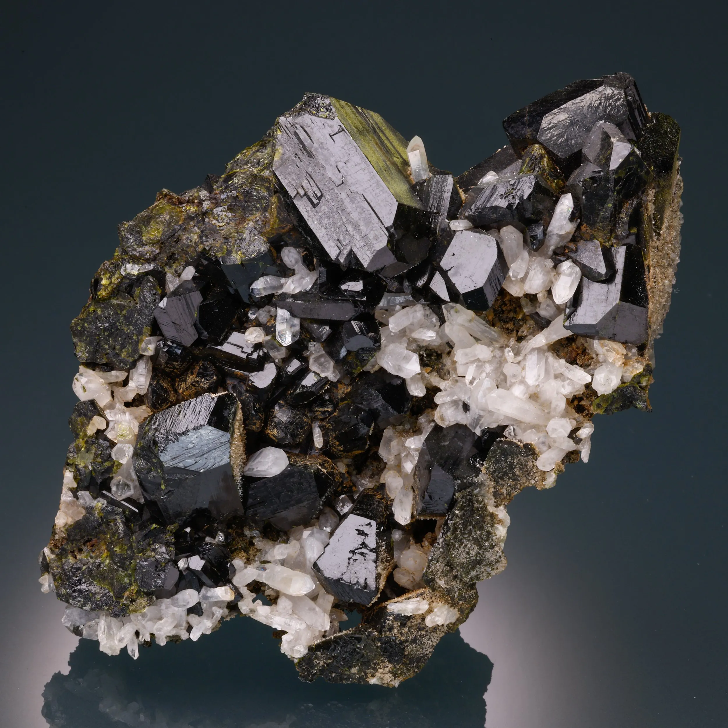Epidote - image 1