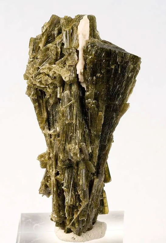 Epidote image