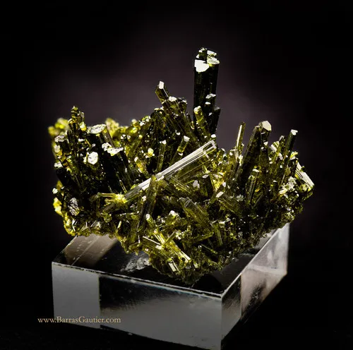 Epidote image