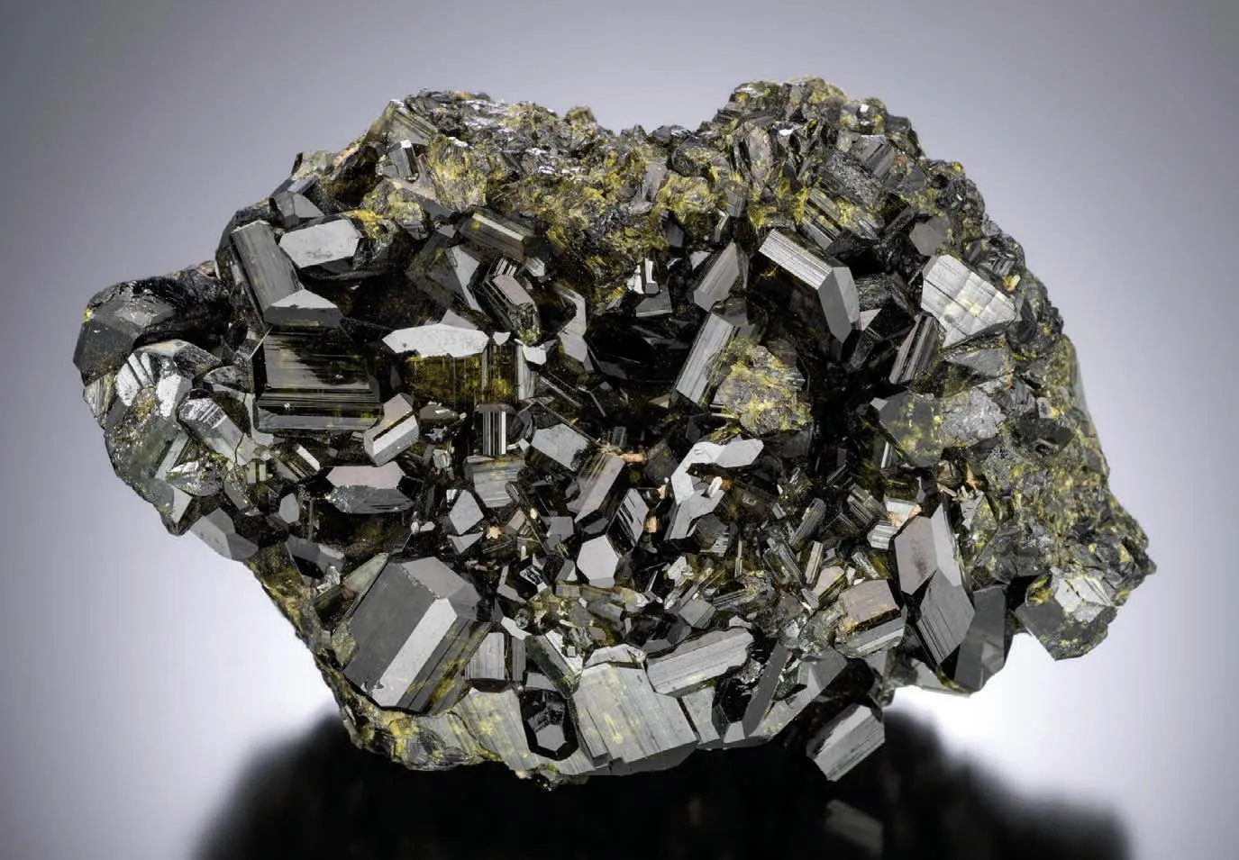 Epidote - image 1