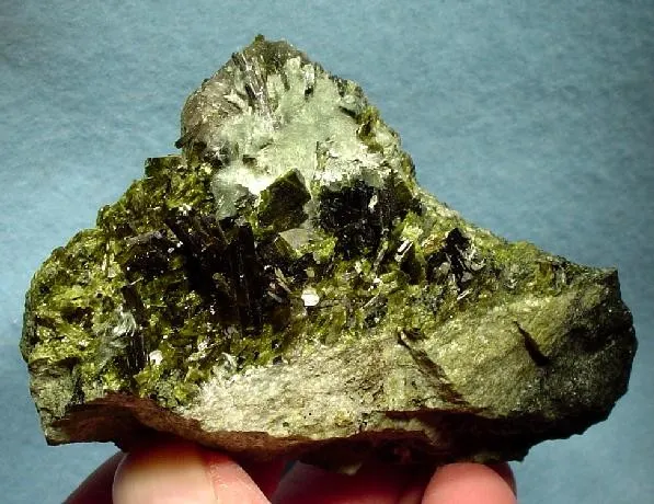 Epidote, Actinolite (Var: Byssolite) image
