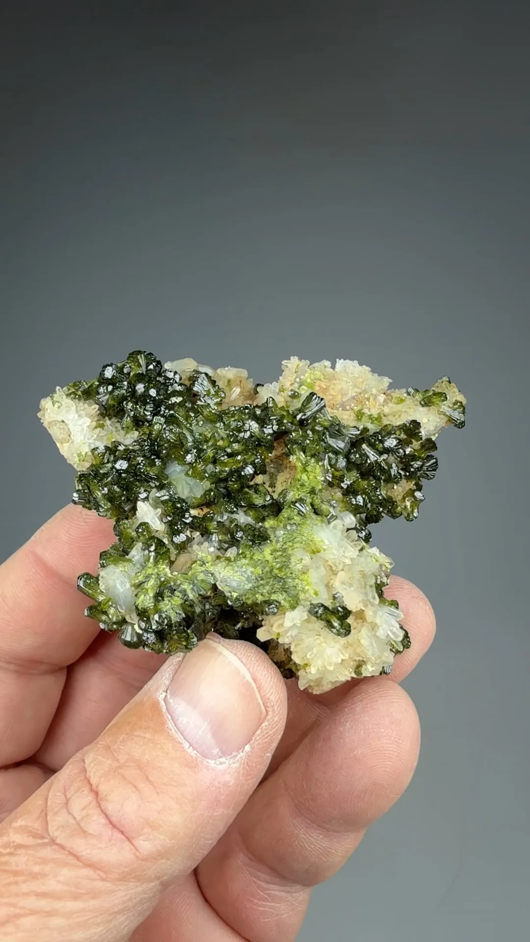Epidote - image 2