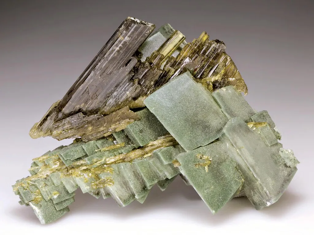 Epidote, adularian Orthoclase image