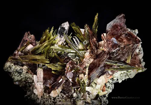 Epidote - Axinite - Quartz - image 3