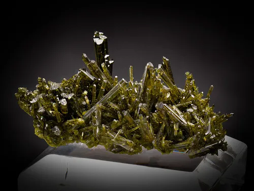 Epidote - image 3