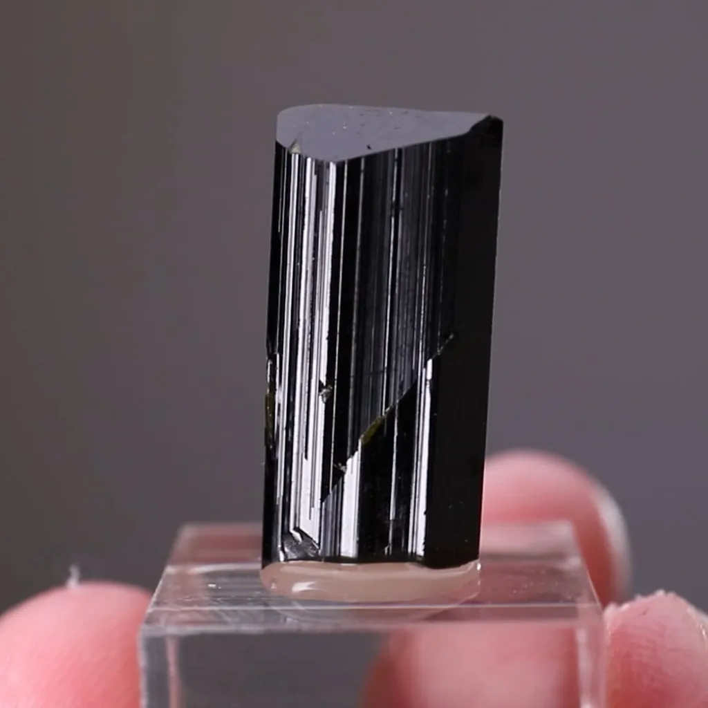 Epidote - image 2