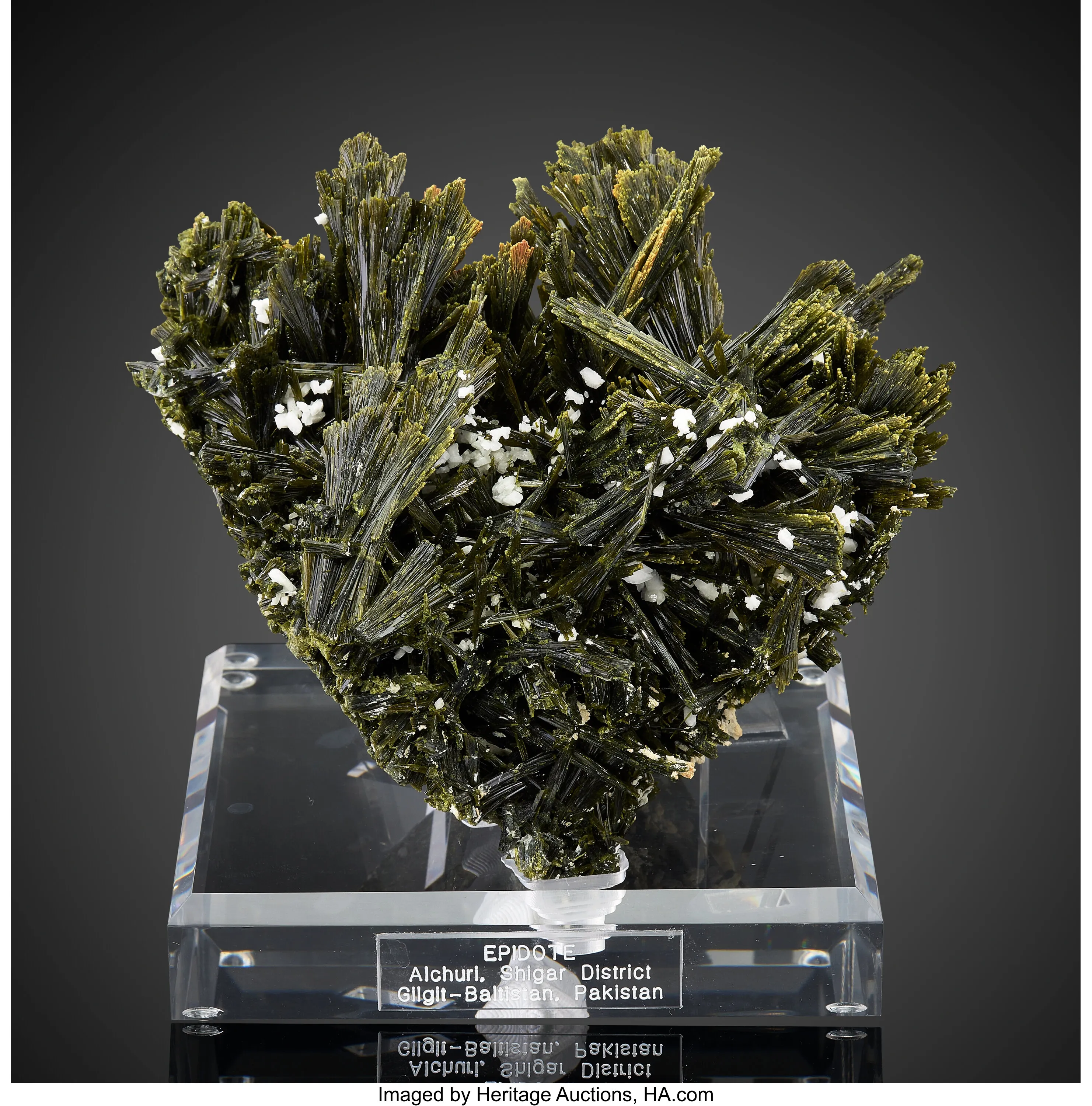 Epidote - image 1