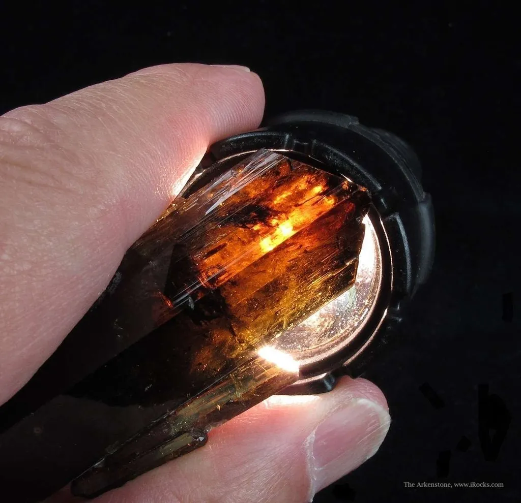 Epidote - image 4
