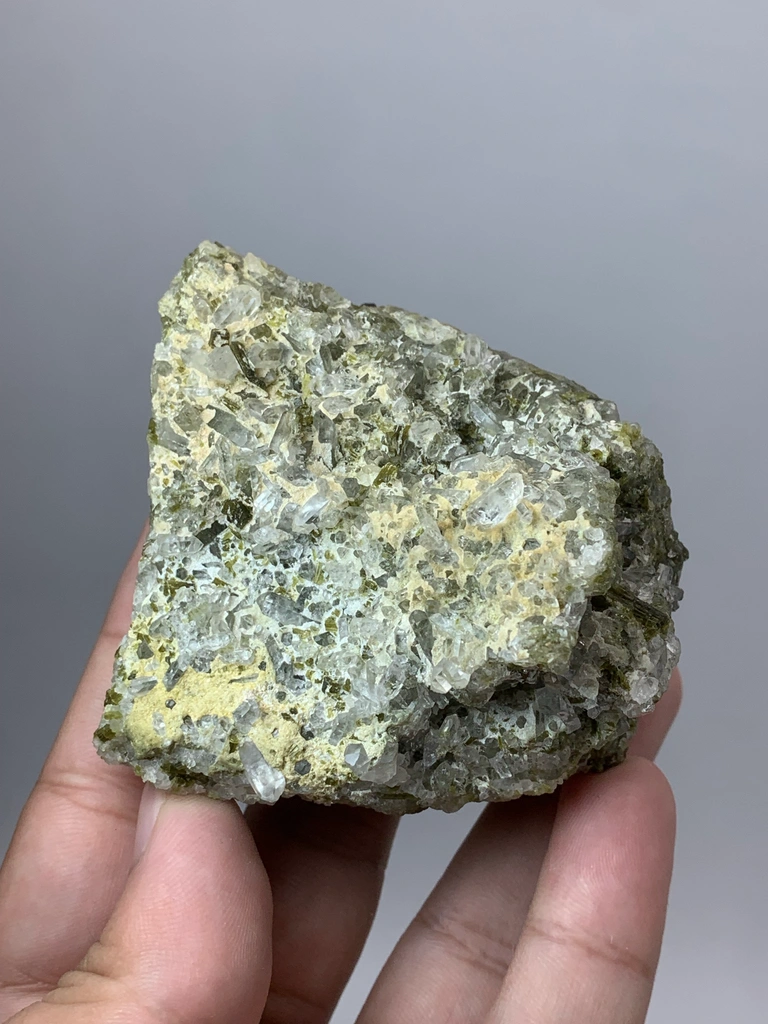Epidote - image 5