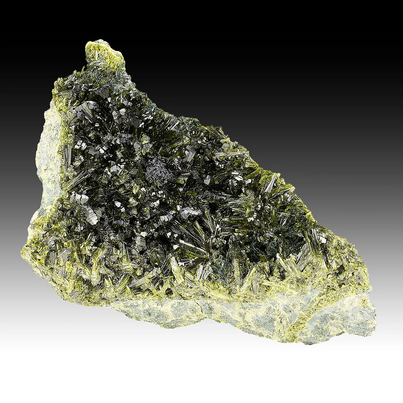 Epidote - image 1