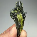 Epidote - image 2