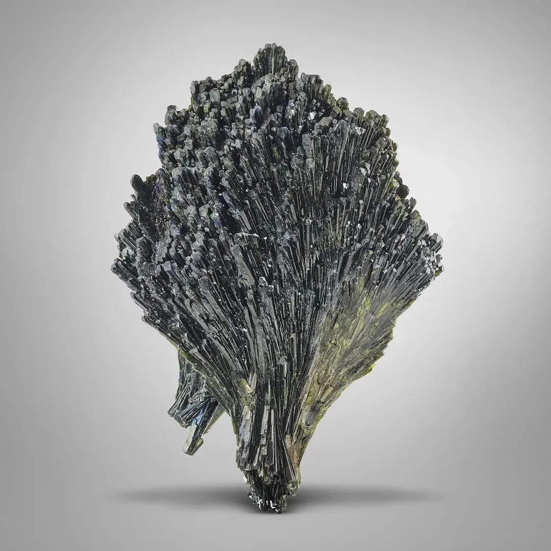 Epidote Cluster - image 2