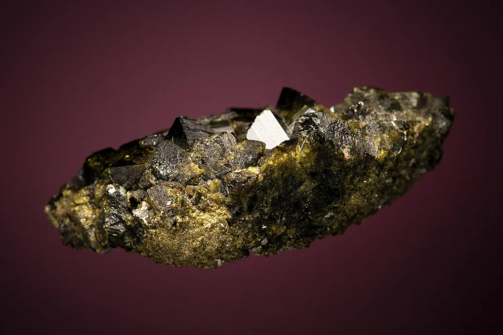 Epidote - image 4