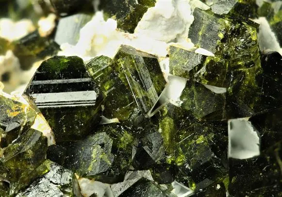Epidote - image 1