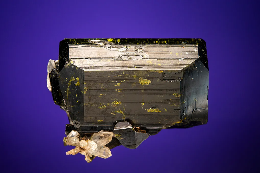 Epidote image