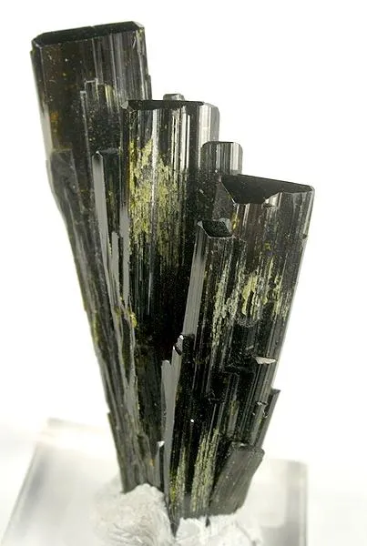 Epidote - image 1