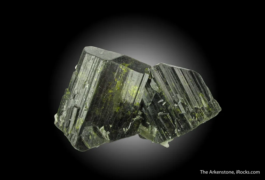 Epidote (DT) with Quartz (DT) image