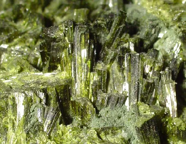 Epidote - image 2