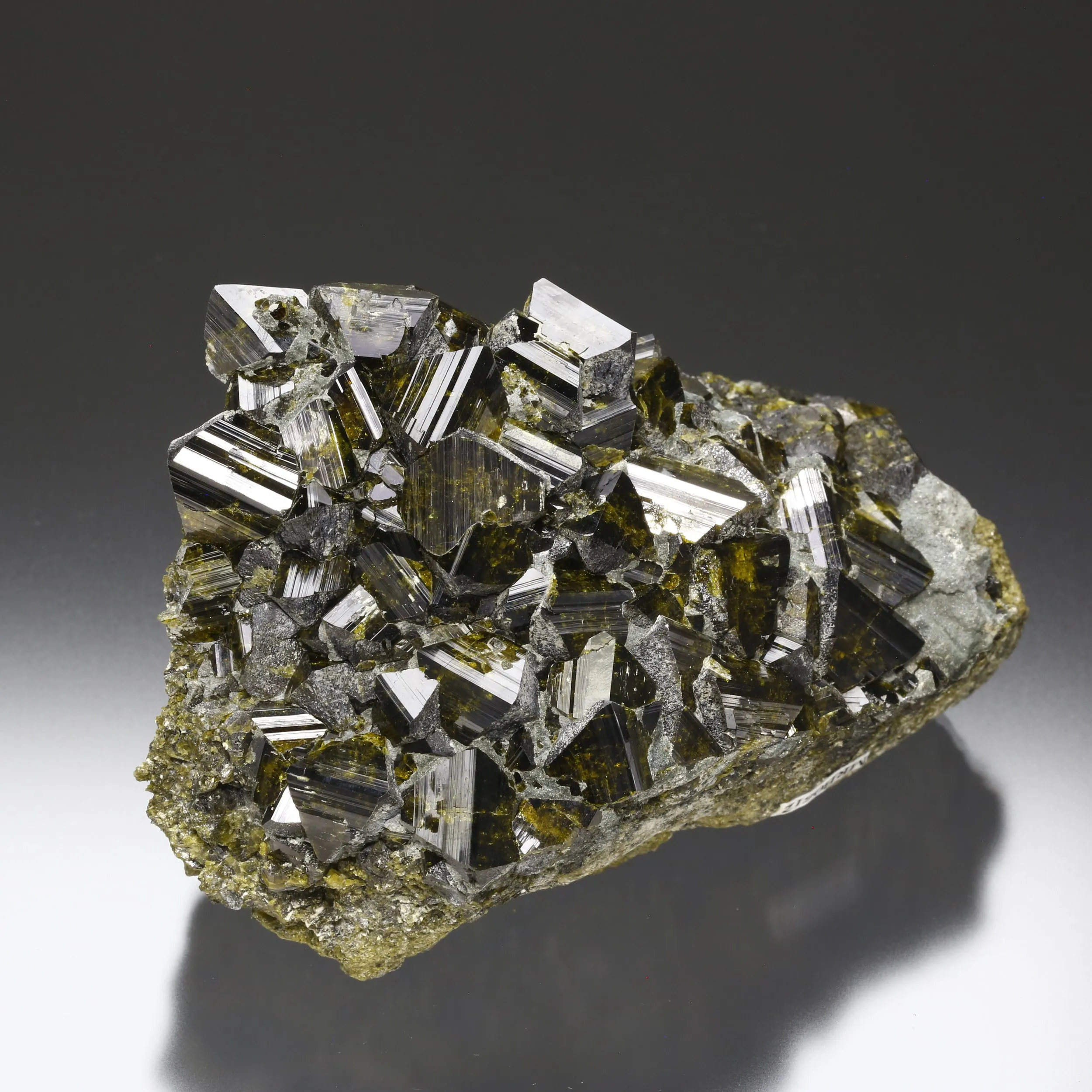 Epidote - image 2