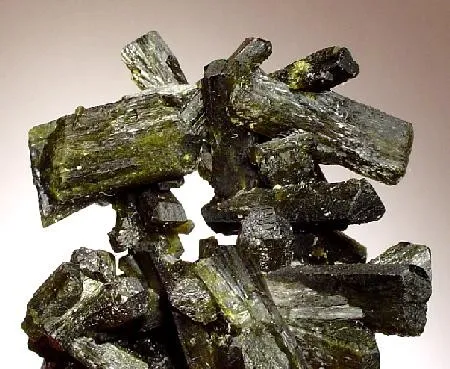 Epidote - image 2