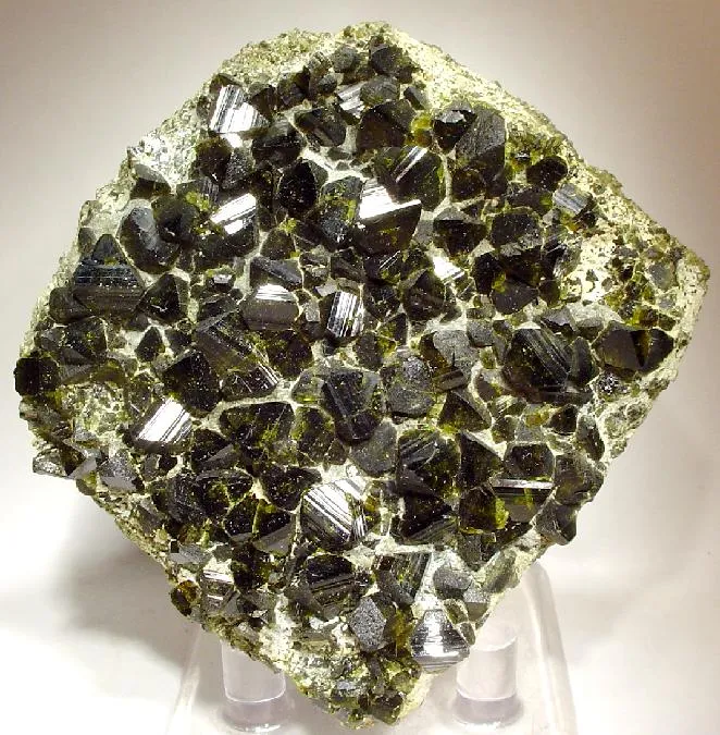 Epidote - image 1